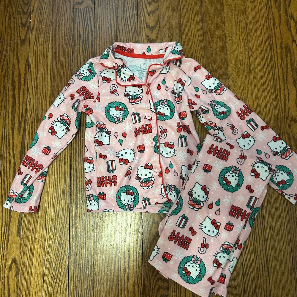 Hello kitty Christmas girls pajamas pink size 6